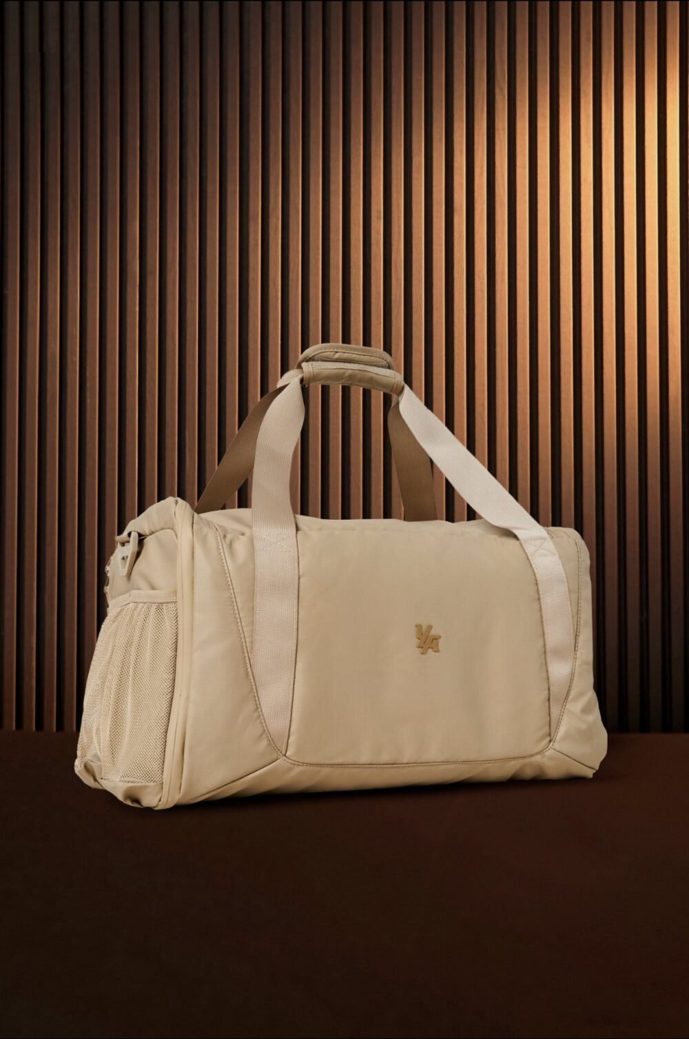 745 Everyday Duffle Taupe | YOUNGLA