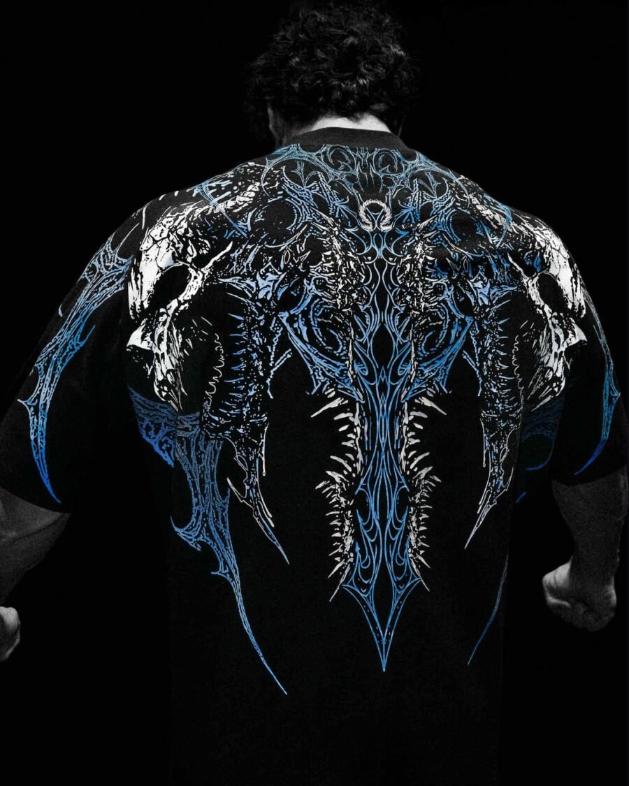 Deathclaw Oversized T-shirt [FROST] | BREATHEDIVINITY