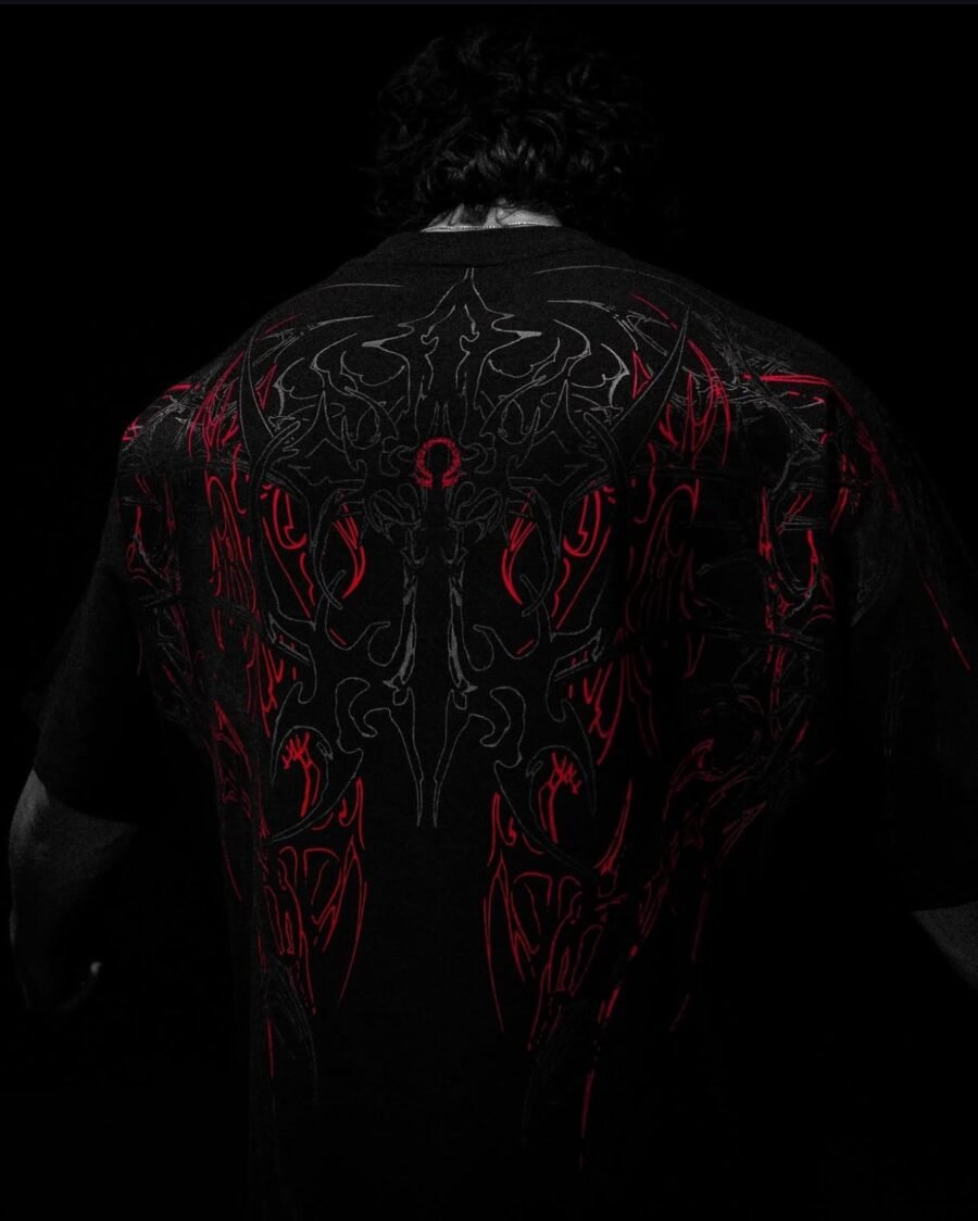 Twilight's Curse Oversized T-shirt [NIGHTMARE]