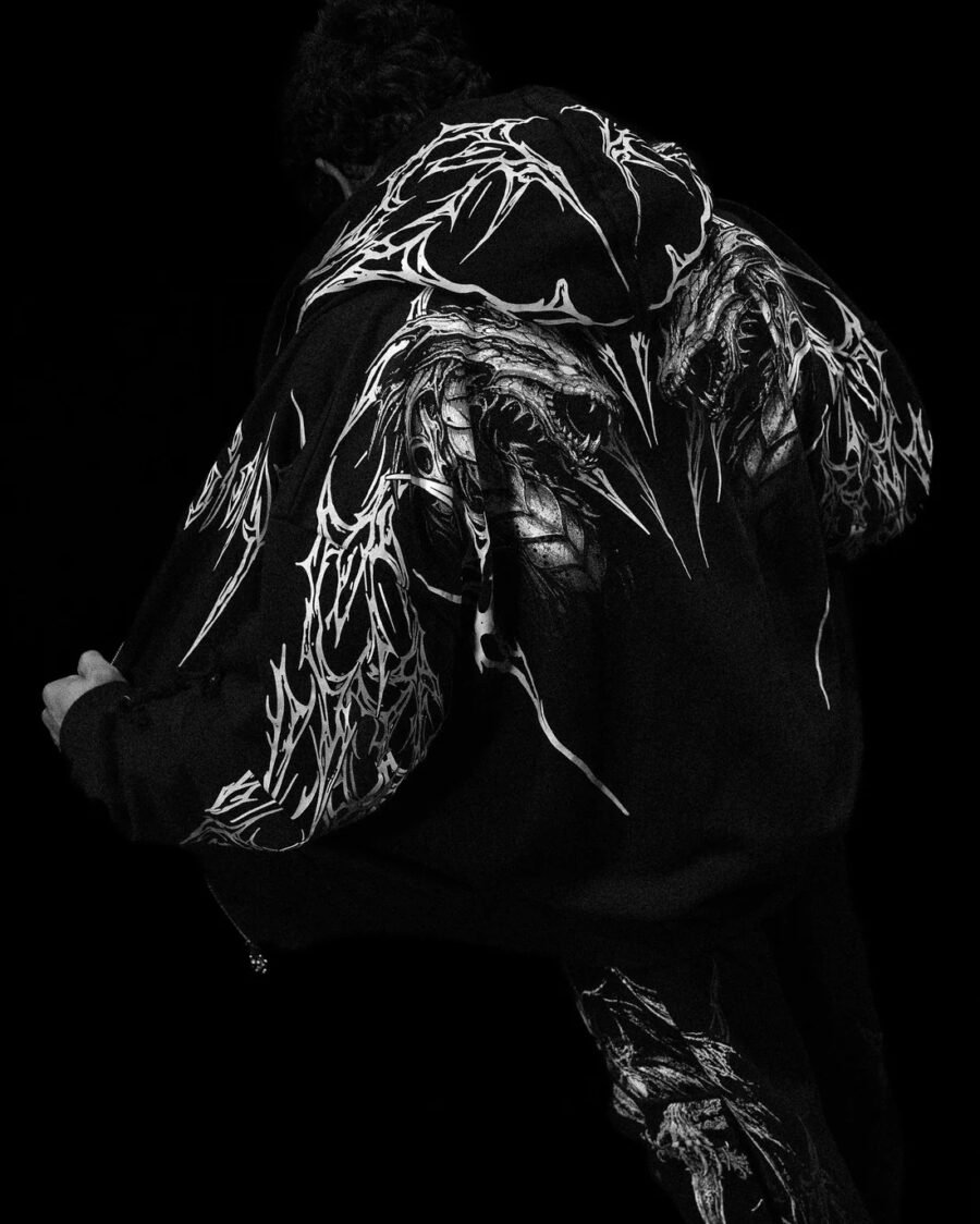 Tarnished Leviathan Oversized Zip-up Hoodie [VOID BLACK Abril] BREATHEDIVINITY