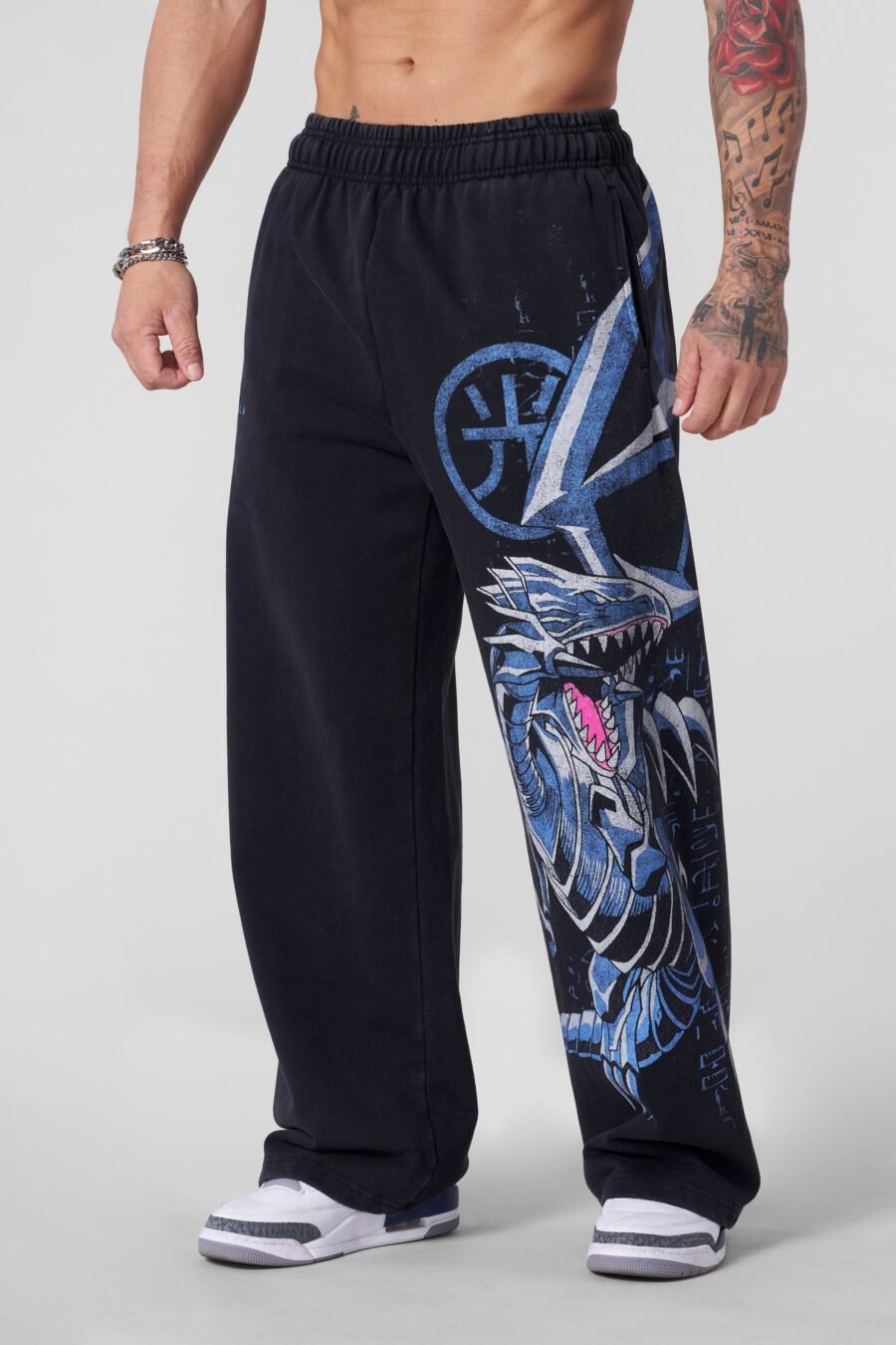 2004 - Yu-Gi-Oh! Sweats - Winged Blue Eyes
