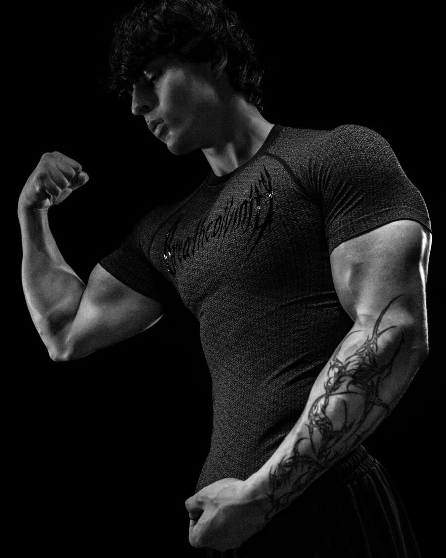 Doom Tech™ Armored Venom Texture Short sleeve Compression [Void Black Agosto] | BREATHEDIVINITY