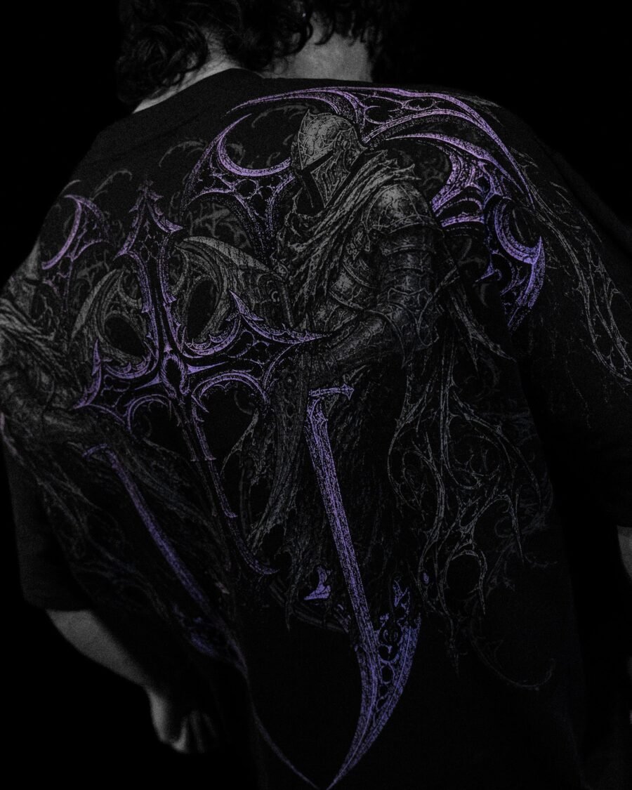 Arc Knight Oversized T-shirt [Revenant Agosto ] | BREATHEDIVINITY