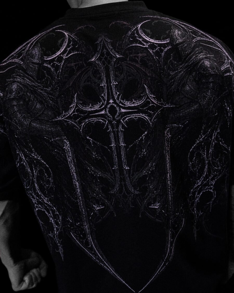 Arc Knight Oversized T-shirt [Grave Blom Agosto ] | BREATHEDIVINITY