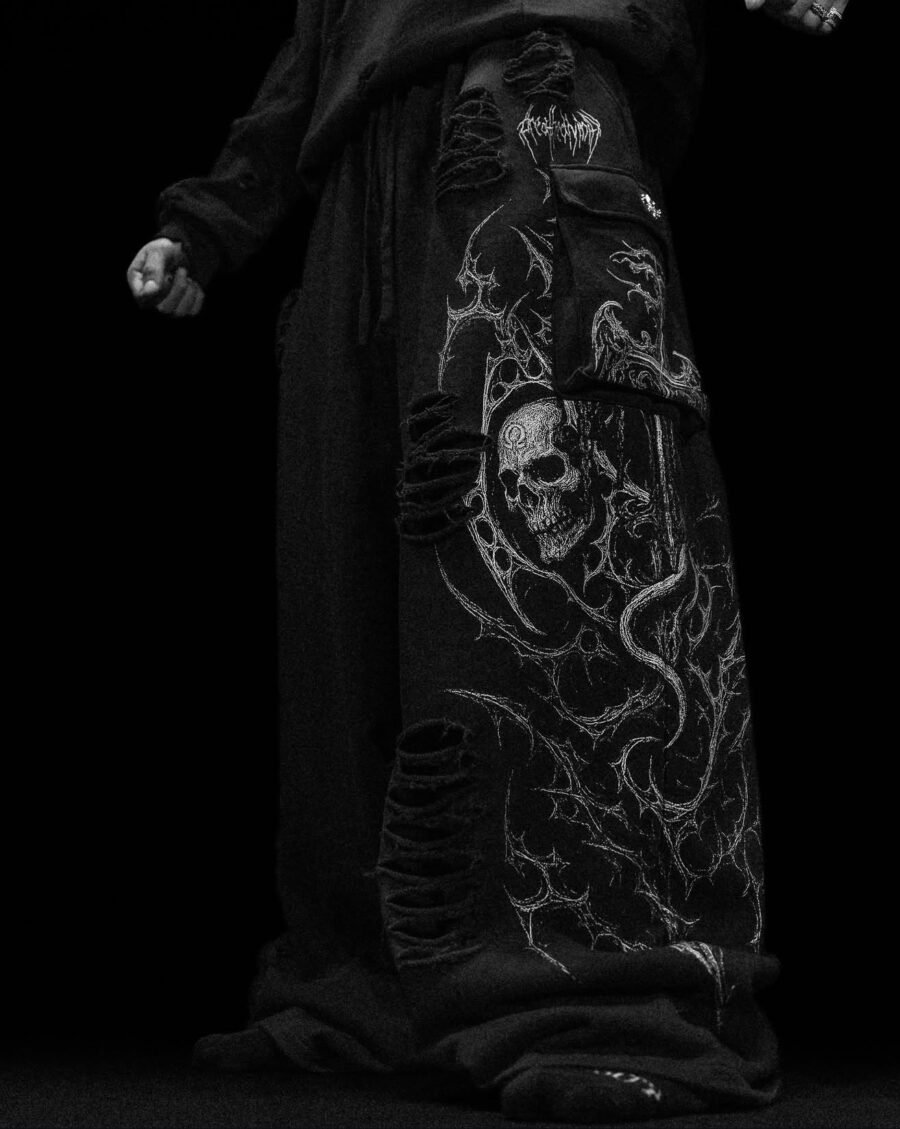 Mens Tarnished Uncuffed Luxury Cargos [Void Black Febrero] | BREATHEDIVINITY