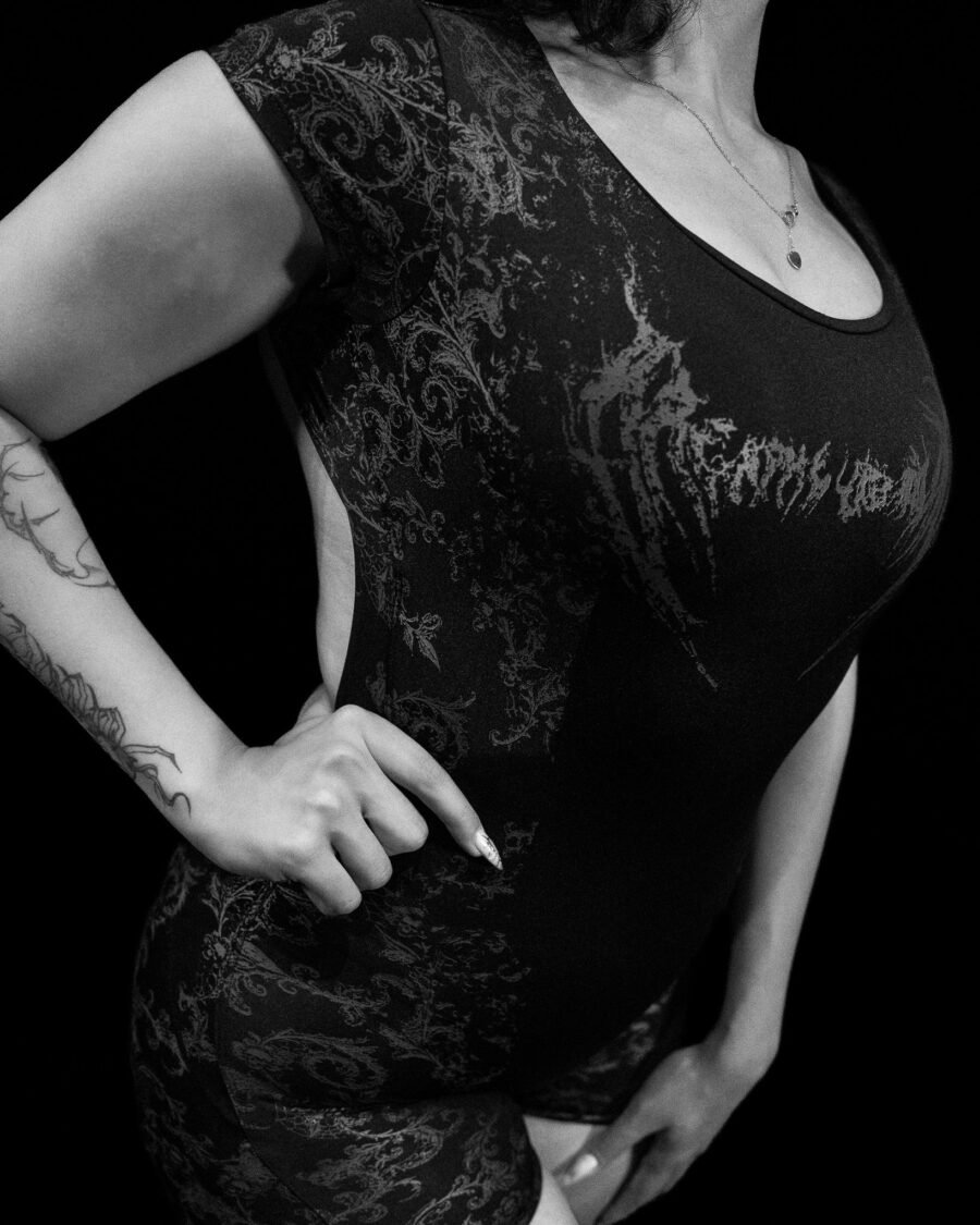 Women's Void Tech™ Regalia Open Back Bodysuit [Darkness Septiembre] | BREATHEDIVINITY